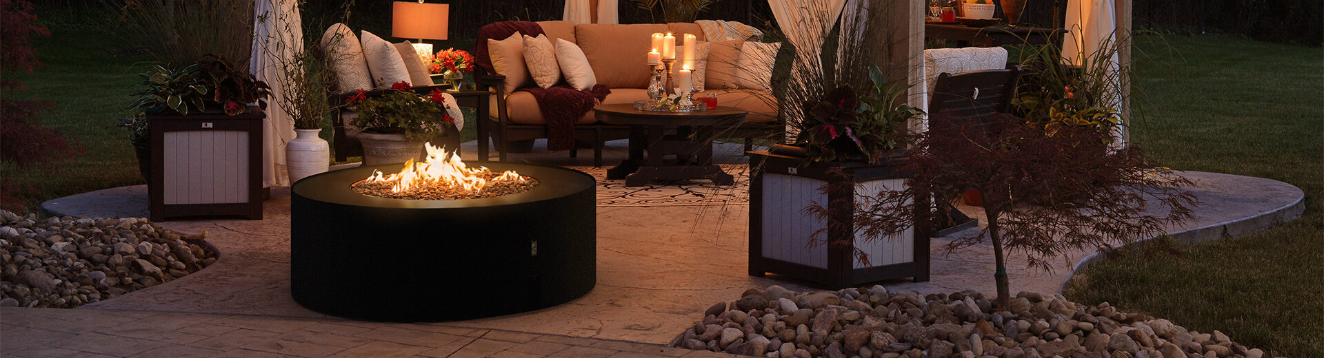 Galio-Star-Black-slider1-1920x520-c-default